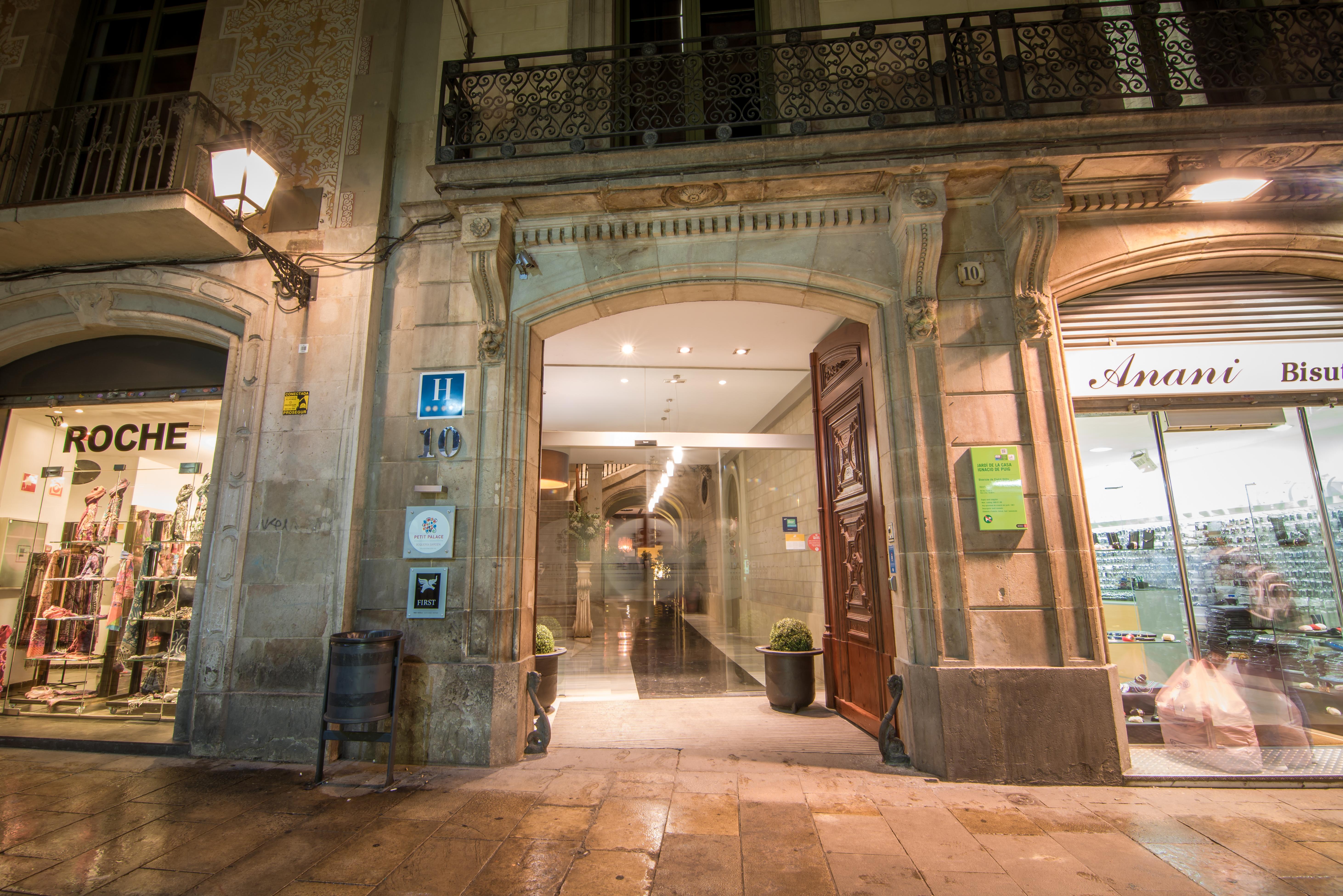 Petit Palace Boqueria Garden 4*